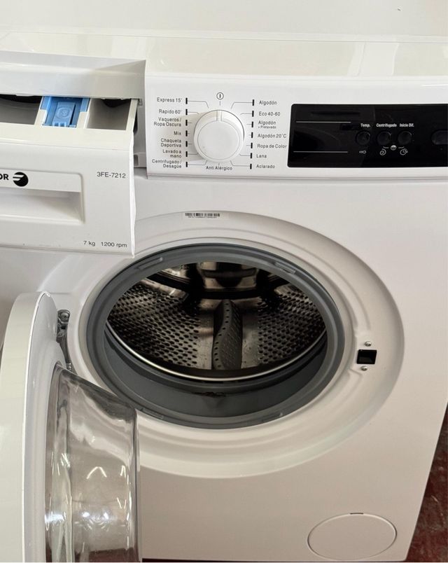 LAVADORA DE CARGA FRONTAL MARCA FAGOR DE 7 KILOS
