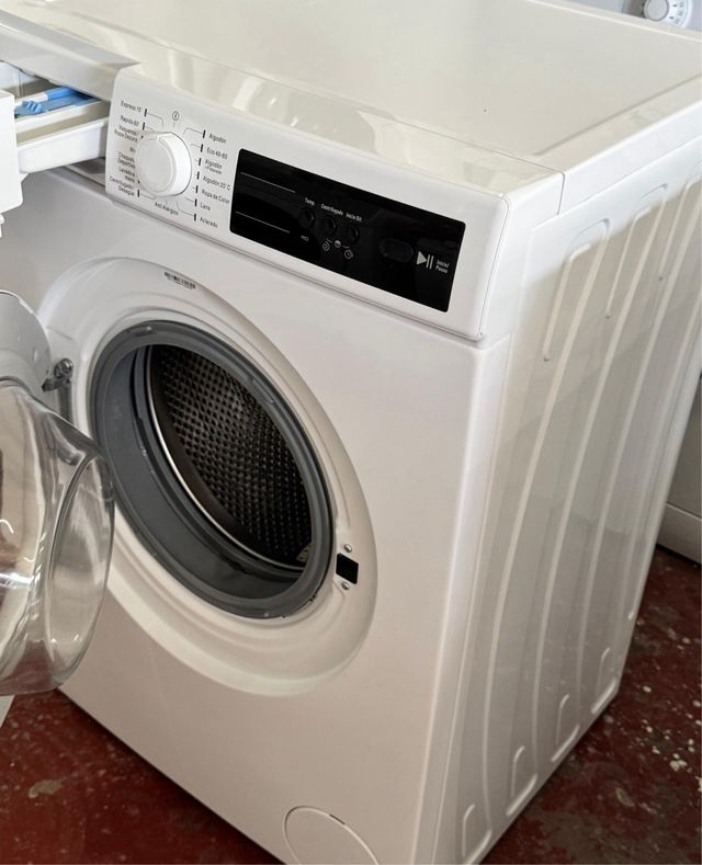 LAVADORA DE CARGA FRONTAL MARCA FAGOR DE 7 KILOS