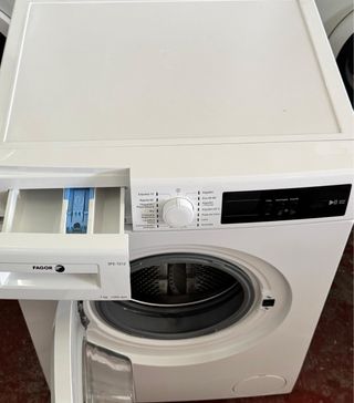 LAVADORA DE CARGA FRONTAL MARCA FAGOR DE 7 KILOS