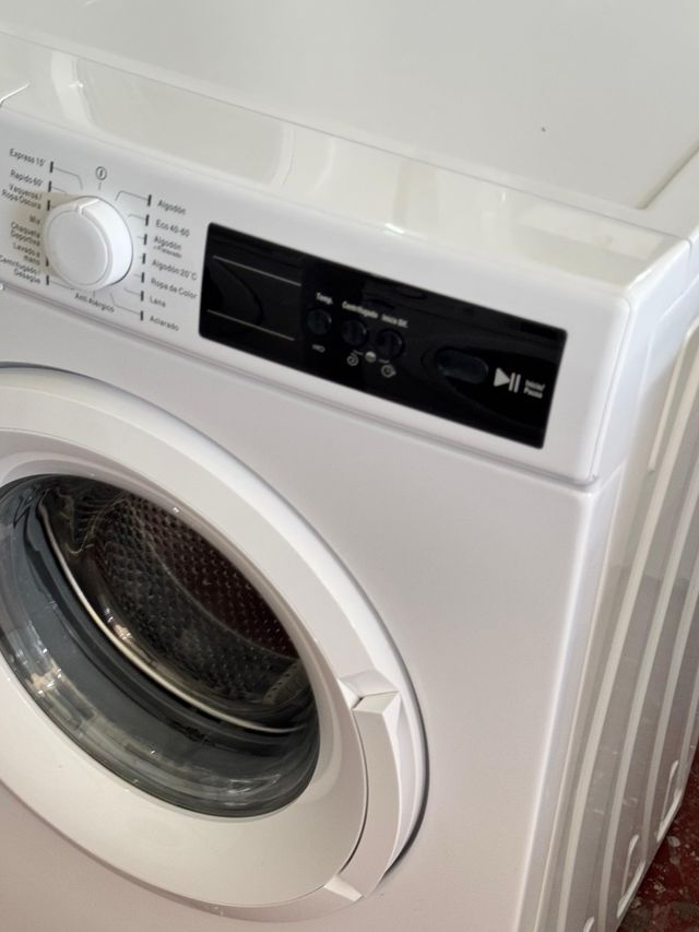 LAVADORA DE CARGA FRONTAL MARCA FAGOR DE 7 KILOS