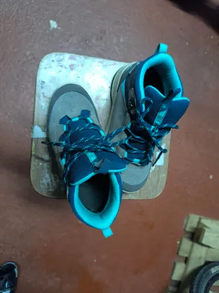 Botas de montaña Quechua niño azul/gris talla 34