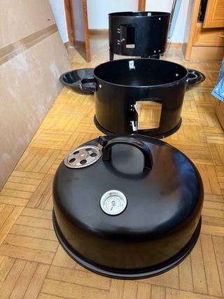 Parrilla ahumada multifuncional negra