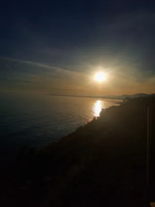 Me ofrezco a trabajar de lo que sea tengo 15 añs