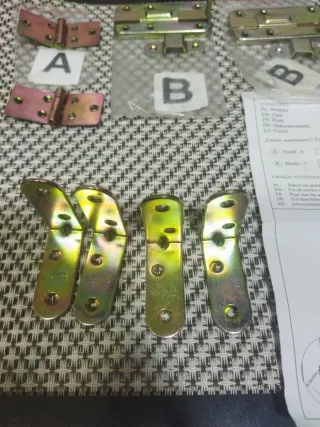 kit Bisagras, Cerrojos y Herrajes  puerta madera