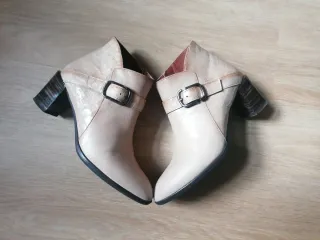 Botines blancos de piel t. 38 Hispanitas