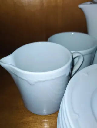 Juego de café nuevo de porcelana blanca Bidasoa