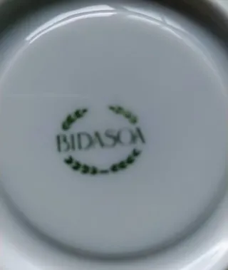 Juego de café nuevo de porcelana blanca Bidasoa