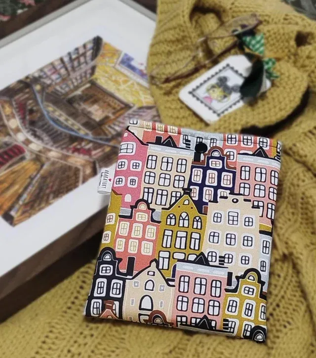 Funda libro hecha a mano | Casas