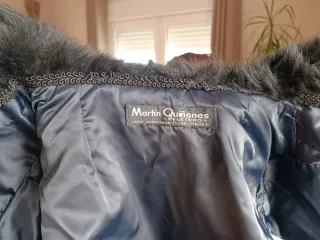 Abrigo de piel prácticamente nuevo, negro