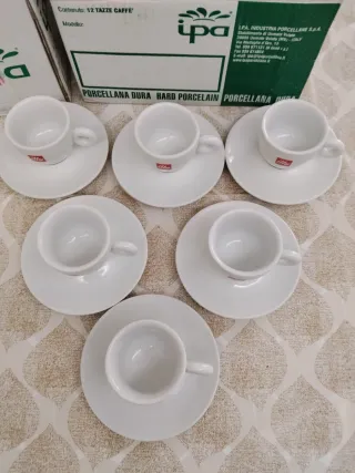6 Tazzine Illy con Piattini