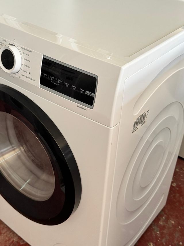 LAVADORA DE CARGA FRONTAL MARCA BALAY DE 8 KILOS