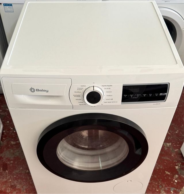 LAVADORA DE CARGA FRONTAL MARCA BALAY DE 8 KILOS