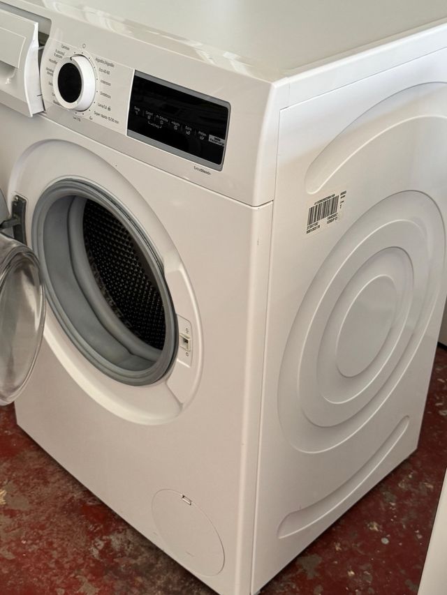 LAVADORA DE CARGA FRONTAL MARCA BALAY DE 8 KILOS