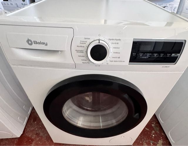 LAVADORA DE CARGA FRONTAL MARCA BALAY DE 8 KILOS