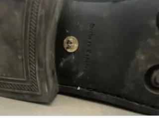 Botas Medievales Piel Negra y Plata