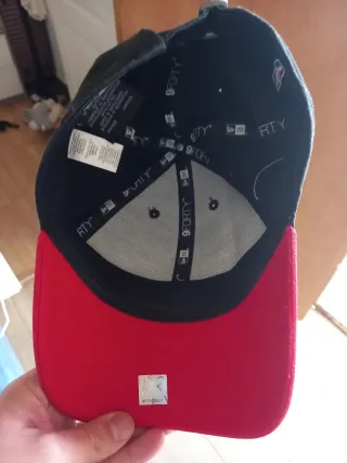 Gorra Chicago Bulls Negra y Roja