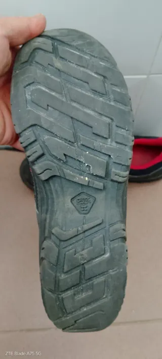 Zapatillas deportivas Quechua chica grises y rosas