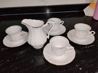 Juego de tazas de porcelana