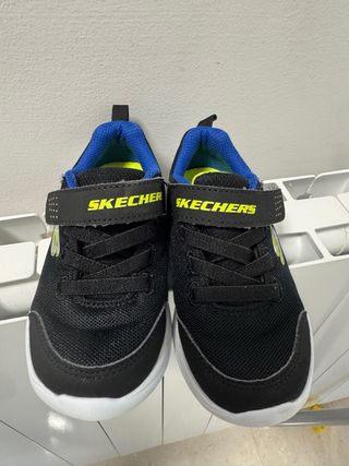 Zapatillas niño Skechers negras