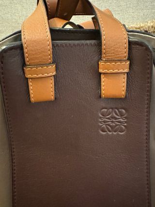 Loewe Hammock Small Piel Marrón con Factura