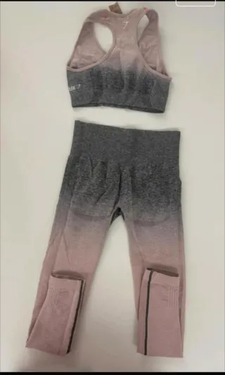 1 Conjunto deportivo de dos piezas Gymshark Talla