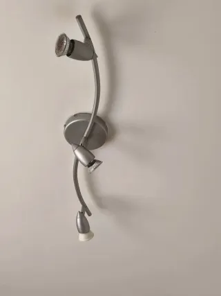 Lámpara de techo de acero