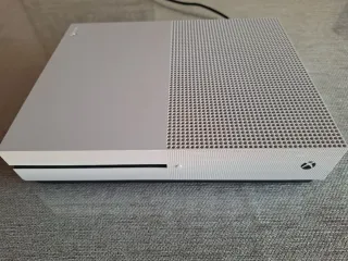 Xbox One S Bianca