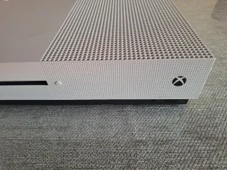 Xbox One S Bianca
