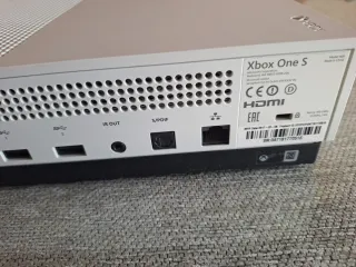 Xbox One S Bianca