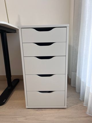 Pack Escritorio Ikea + Lámpara Zara Home