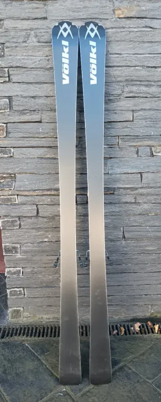 Esquís Volkl Racetiger SL