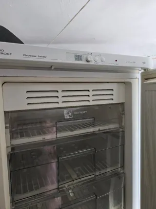 Congelador vertical blanco Fagor