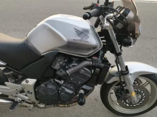 Honda CBF 600 Naked Plata