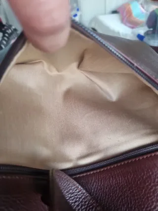 Bolso de piel marrón