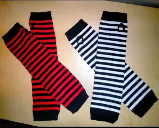 2 paia guanti a dita lunghe a righe