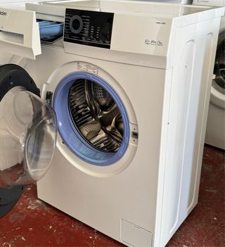 LAVADORA DE CARGA FRONTAL MARCA HAIER DE 6 KILOS