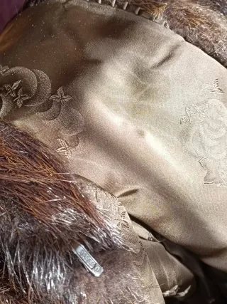 Abrigo de piel de zorro marrón