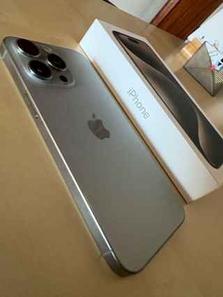 iPhone 15 Pro Max Gris