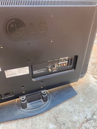 LG 32LC45 Televisor