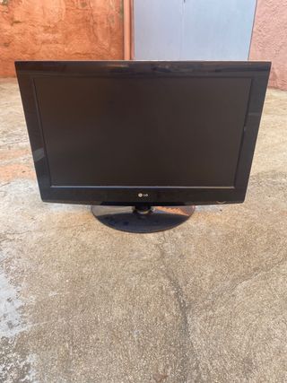 LG 32LC45 Televisor