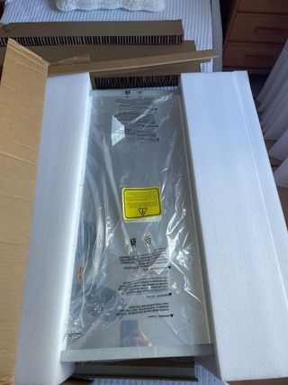 CRISTAL ROTO Armario Baño LED