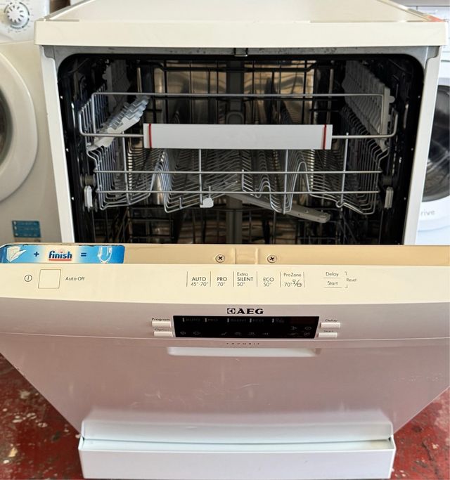 LAVAVAJILLAS MARCA AEG