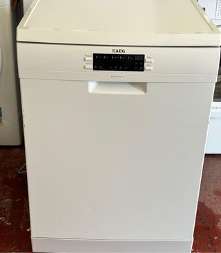 LAVAVAJILLAS MARCA AEG
