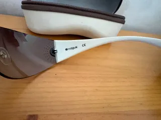 Gafas de sol Vogue con funda