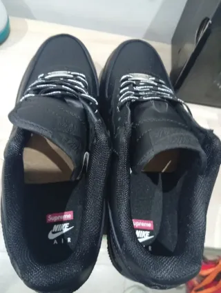 Nike Air Force 1 Negras talla 43