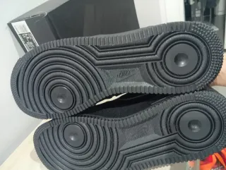 Nike Air Force 1 Negras talla 43