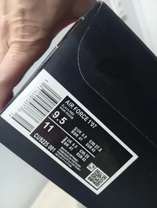 Nike Air Force 1 Negras talla 43