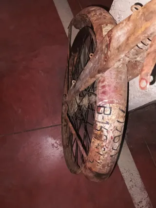 Horquilla Guzzi 65 Delantera Óxido