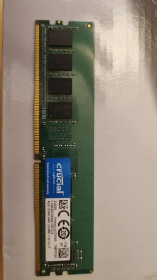 Placa Gigabyte H110M S2H + CPU i3 7100 + 4GB DDR4