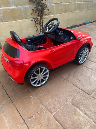Coche eléctrico infantil Mercedes